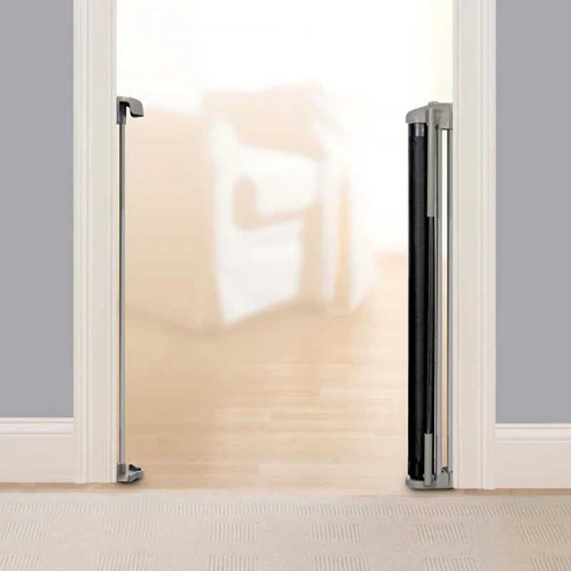 Barrière de sécurité rétractable pour bébé/animal de compagnie Thruway 52W d'Ingenuity - Noir