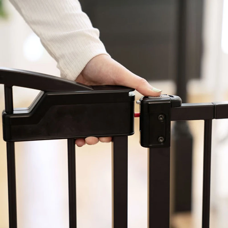 Ingenuity Thruway 52W Baby/Pet GlideOpen Pressure Mounted Safety Gate - Black