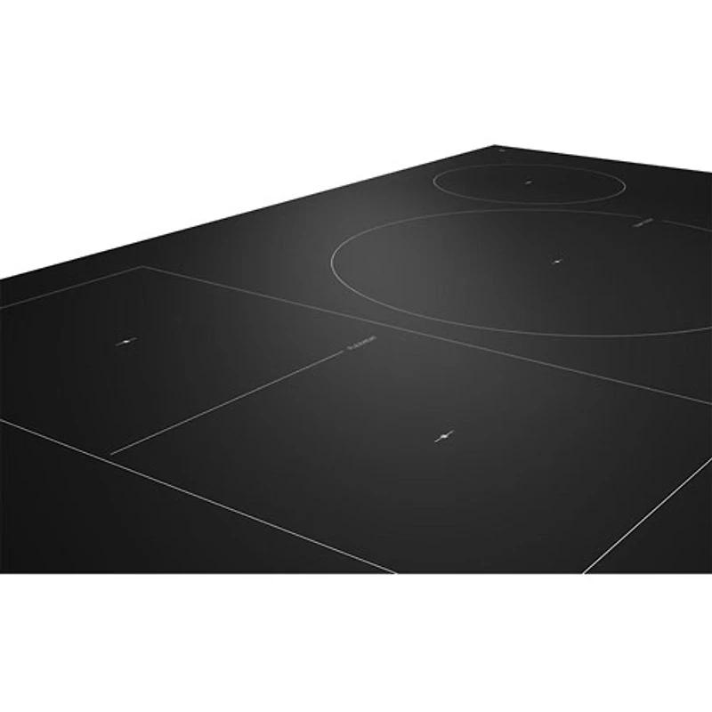 Surface de cuisson intelligente à induction 4 éléments 30 po de Whirlpool (WCIT7530SS) - Noir/Acier inoxydable