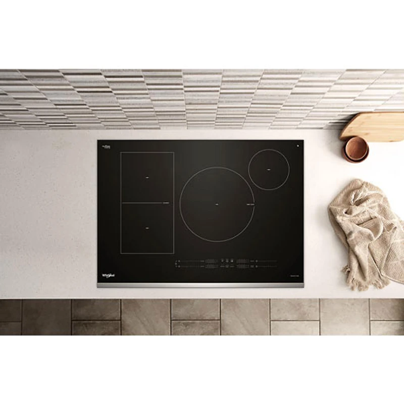 Surface de cuisson intelligente à induction 4 éléments 30 po de Whirlpool (WCIT7530SS) - Noir/Acier inoxydable