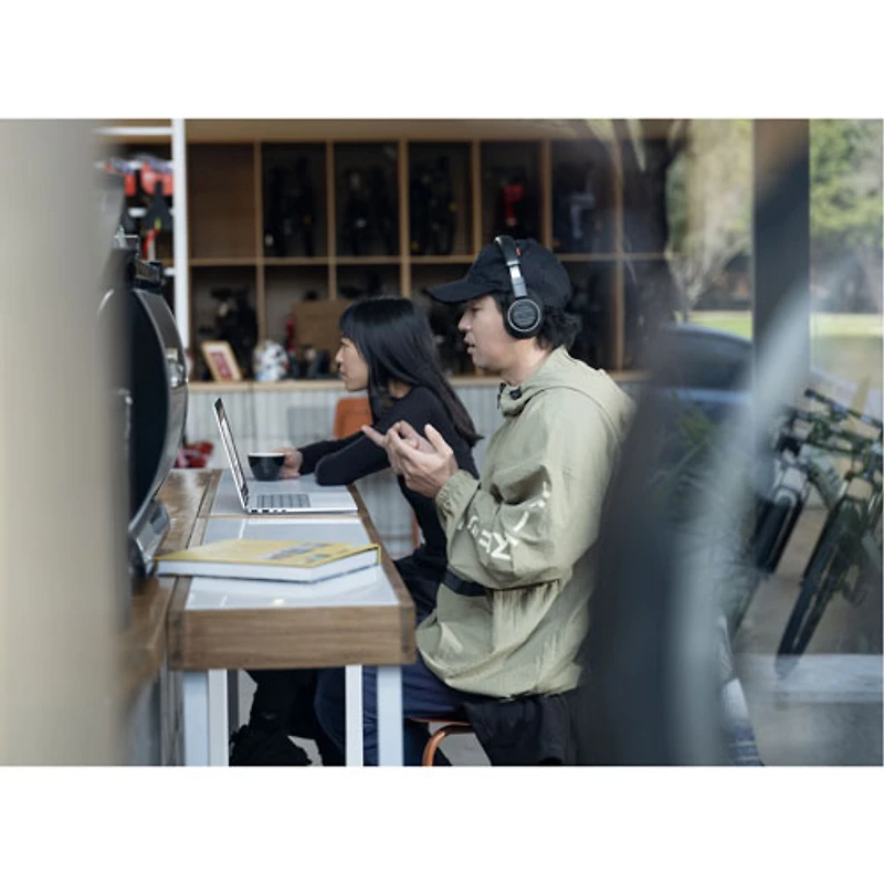 Portable à écran tactile IPS DEL blanche 14 po Brightview Omnibook 5 Flip 14 de HP (Core 5-120U d'Intel/RAM 16 Go/SSD 512 Go)