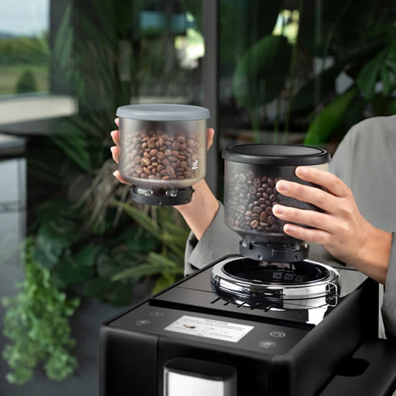 De'Longhi Rivelia Automatic Espresso Machine - Black