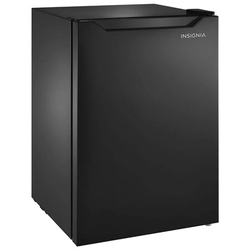 Réfrigérateur de bar autonome de 2,7 pi³ d'Insignia (NS-CF27BK6-C) - Noir - Exclusivité Best Buy