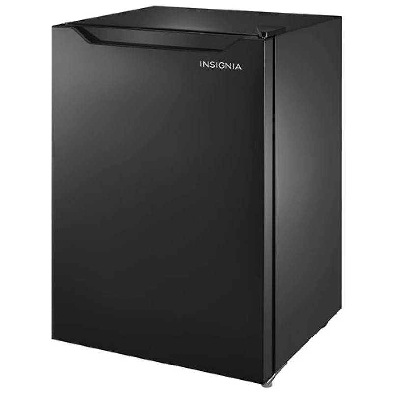 Réfrigérateur de bar autonome de 2,7 pi³ d'Insignia (NS-CF27BK6-C) - Noir - Exclusivité Best Buy
