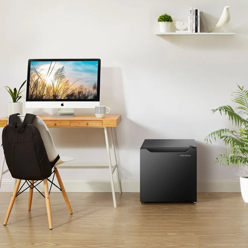 Insignia 1.7 Cu. Ft. Freestanding Bar Fridge (NS-CF17BK26-C) - Black - Only at Best Buy