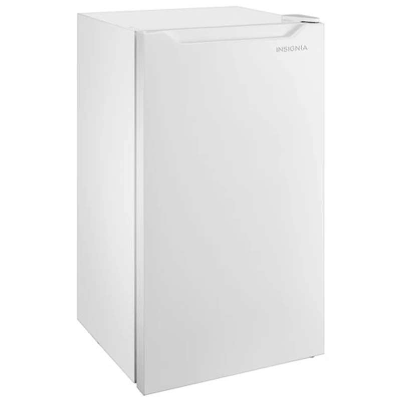 Insignia 3.3 Cu. Ft. Freestanding Bar Fridge (NS-CF33WH6-C) - White - Only at Best Buy