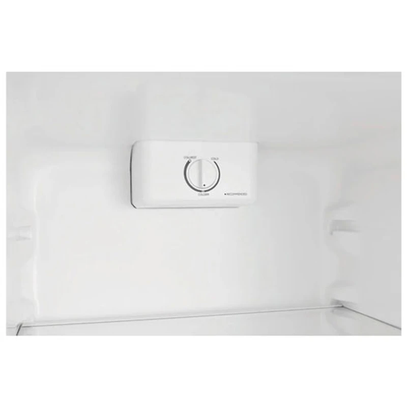 Frigidaire 7 Cu. Ft. Upright Freezer (FFUE0725AW)