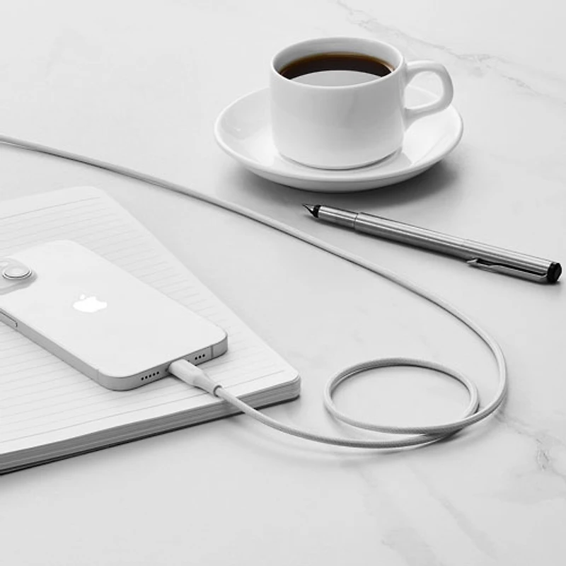 Insignia 1.2m (3.9 ft.) Braided USB-A to Lightning Cable (NS-MCA4AL2-C) - 2 Pack - White - Only at Best Buy
