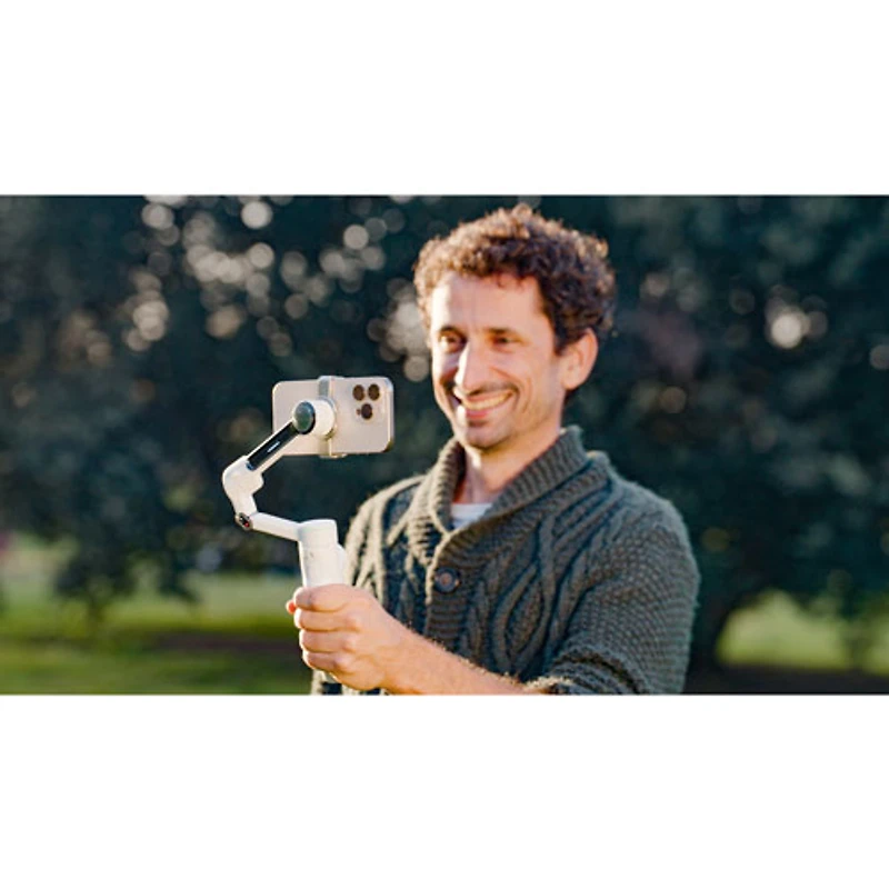 Ensemble avec stabilisateur à cardan Flow 2 Pro d'Insta360 (CINSABQB_FLOW226) - Gris