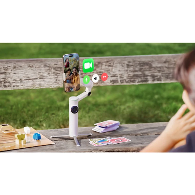 Ensemble avec stabilisateur à cardan Flow 2 Pro d'Insta360 (CINSABQB_FLOW226) - Gris