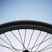 Vélo de ville électrique à cadre bas Carbon 1 Pro d'Urtopia (750 W/autonomie 128 km/vitesse maximale 32 km/h