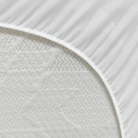 Matelas pour lit de bébé antibactérien et perméable à l'air avec protège-matelas Cooltech de Simmons