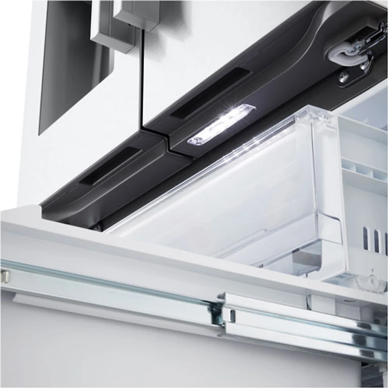 Réfrigérateur à deux portes 24,5 pi³ 33 po avec distributeur d'eau et de glaçons de LG (LF25H6330S) - Inox