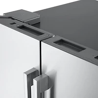 Réfrigérateur à deux portes 24,5 pi³ 33 po avec distributeur d'eau et de glaçons de LG (LF25H6330S) - Inox