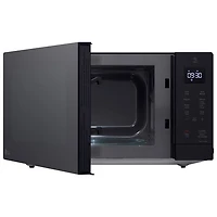 Four à micro-ondes de comptoir 1,1 pi3 de LG Pi (MSER1130B) - Noir