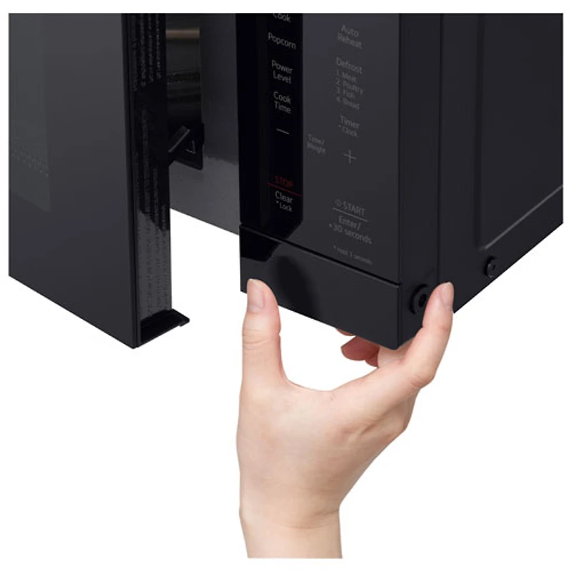 Four à micro-ondes de comptoir 1,1 pi3 de LG Pi (MSER1130B) - Noir