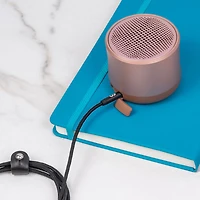 Câble auxiliaire tissé de 1,5 m (4,92 pi) Piston Connect de LOGiiX - Noir