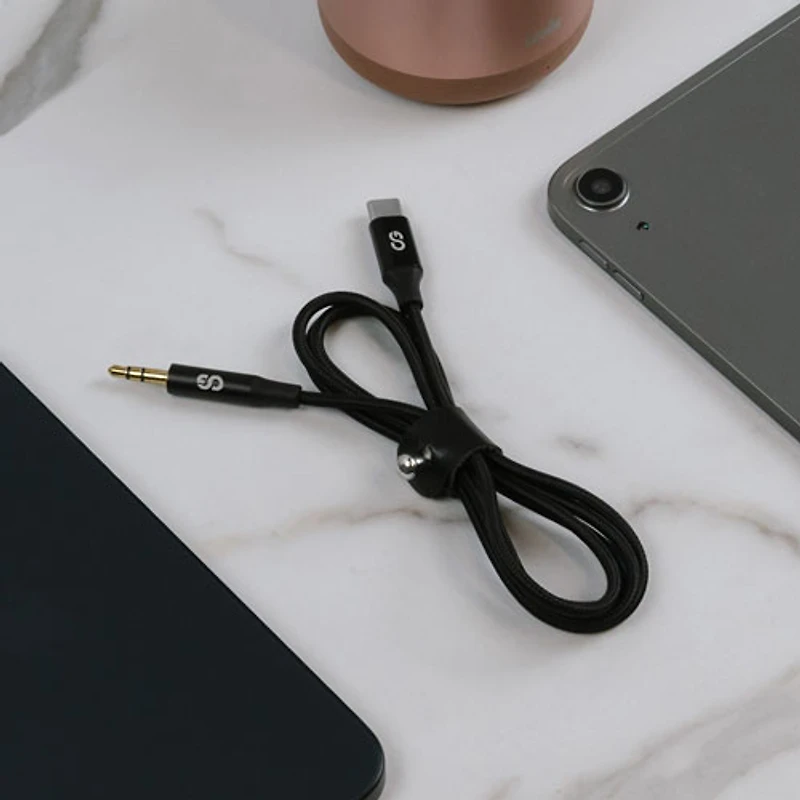 LOGiiX Piston Connect Braided 1m (3.28 ft.) 3.5mm Aux/USB-C Cable