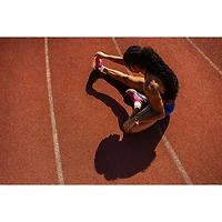 Montre intelligente Bluetooth de 47 mm Forerunner 970 de Garmin pour la course - Blanc/Jaune vif translucide