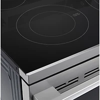Cuisinière électrique autonome à 5 éléments avec convection véritable et friture à air chaud 6,3 pi³ 30 po de LG (LREN6325XE) - Inox