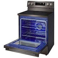 Cuisinière électrique autonome à 5 éléments avec convection véritable et friture à air chaud 6,3 pi³ 30 po de LG (LREN6323ZE) - Inox noir