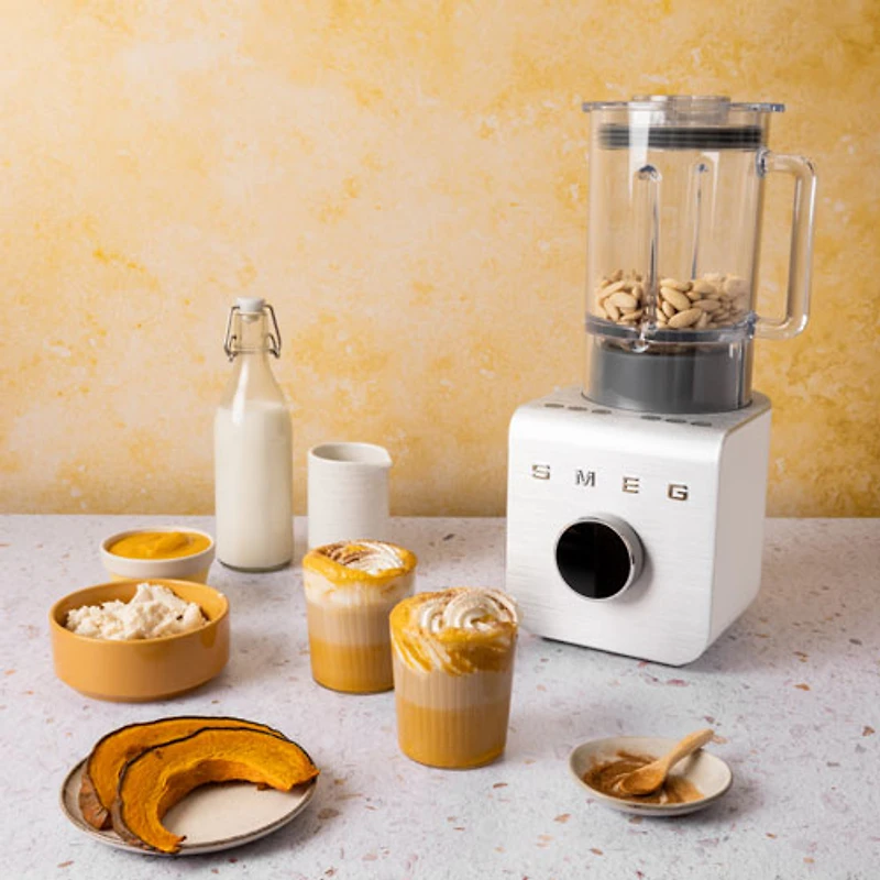 Smeg High Performance 1.5L1400-Watt Stand Blender - White