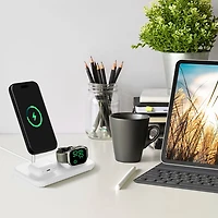 Étui souple ajusté en silicone avec MagSafe d'Insignia pour iPhone 17 Pro - Noir