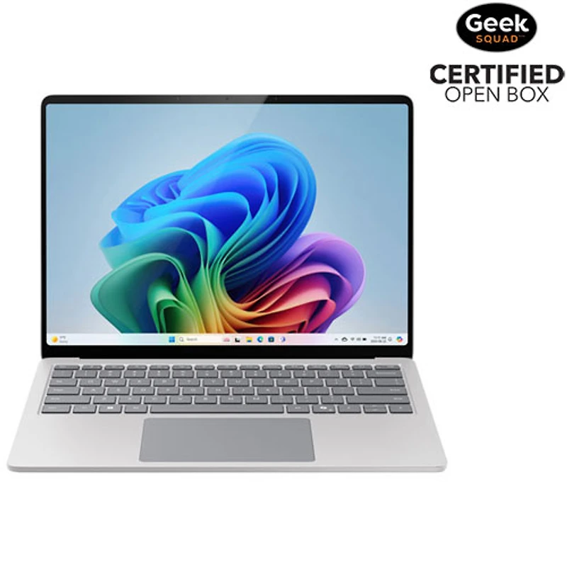 Boîte ouverte - Portable à écran tactile Surface Laptop 13,8 po de Microsoft avec Copilot+ PC (Snapdragon X Plus/RAM 16 Go/SSD 512 Go) (2024) - Platine - Bilingue