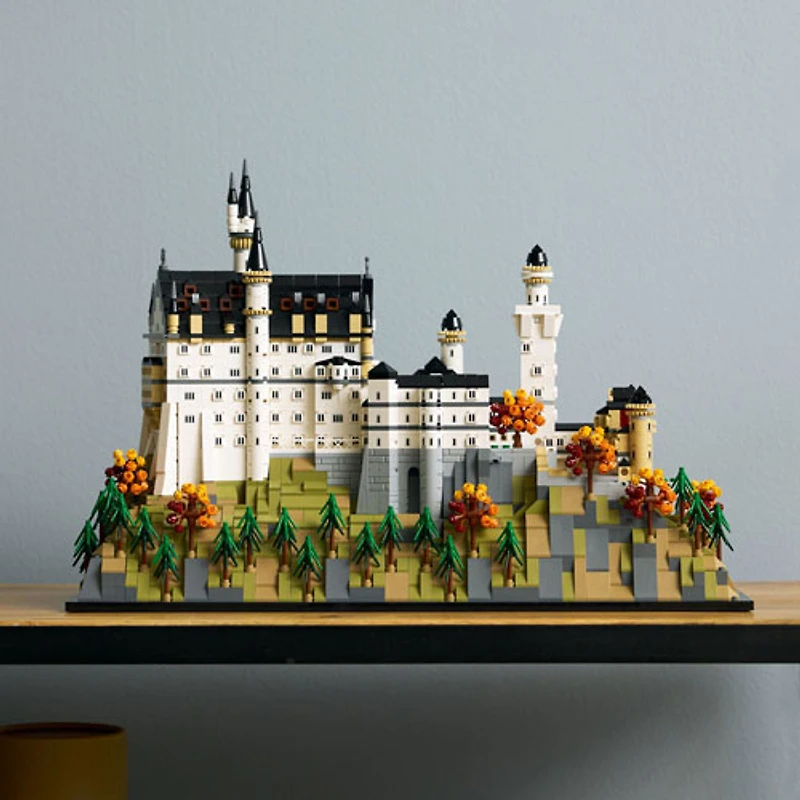 LEGO Architecture : Le château de Neuschwanstein - 3455 pièces (21063)