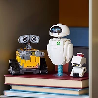 LEGO Disney Pixar : WALL-E et EVE - 811 pièces (43279)