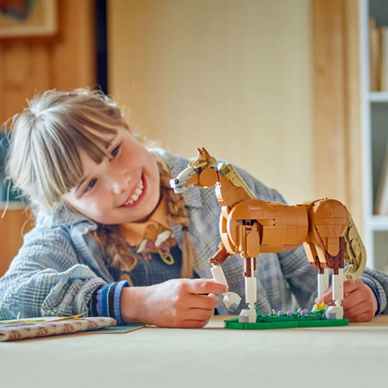 LEGO Creator 3-en-1 : Le cheval magnifique - 685 pièces (31166)