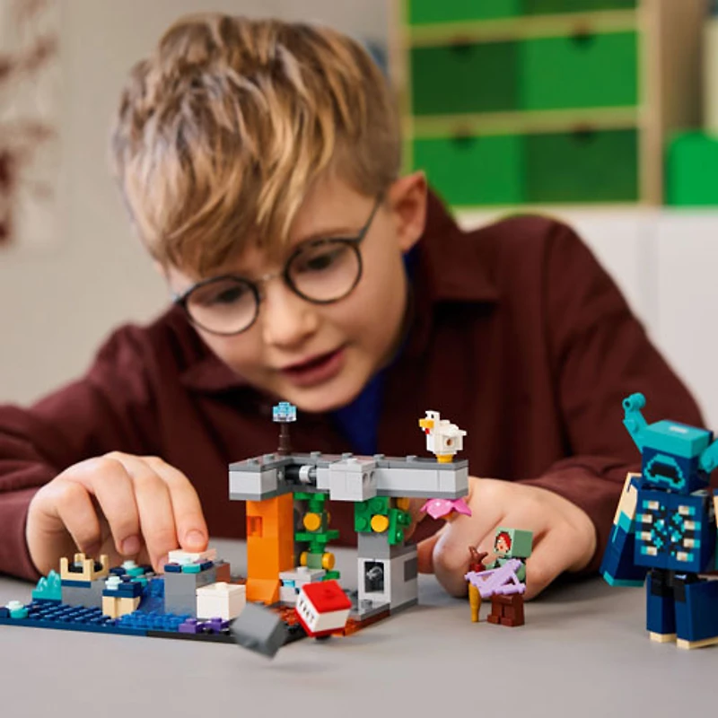 LEGO Minecraft: The Warden Encounter - 238 Pieces (21274)