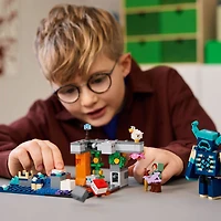LEGO Minecraft: The Warden Encounter - 238 Pieces (21274)