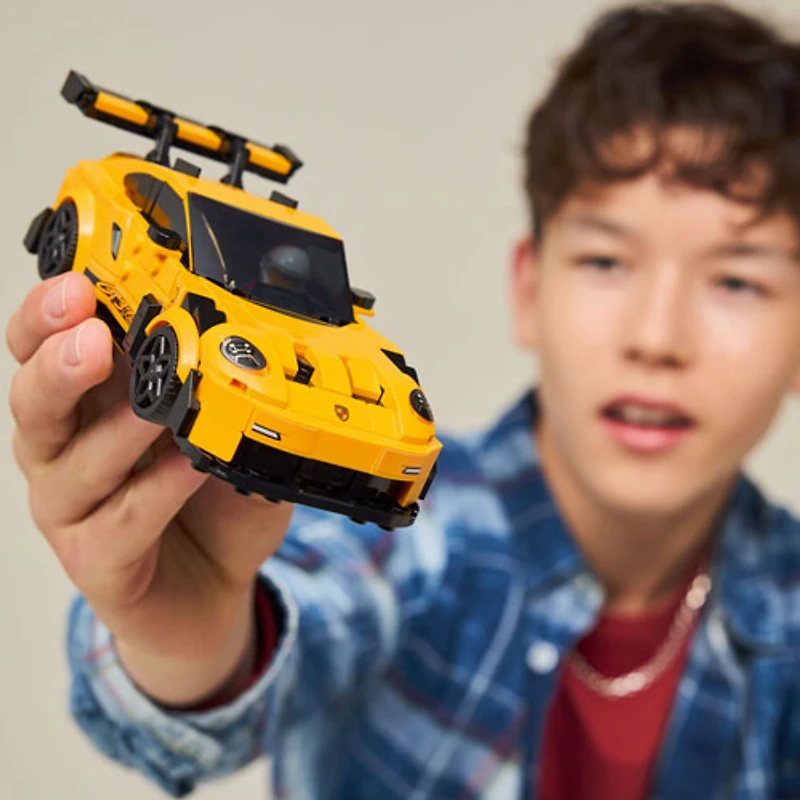 LEGO Speed Champions : La supervoiture Porsche 911 GT3 RS - 348 pièces (77239)