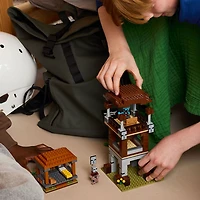 LEGO Minecraft: The Pillager Outpost and Ravager - 665 Pieces (21278)