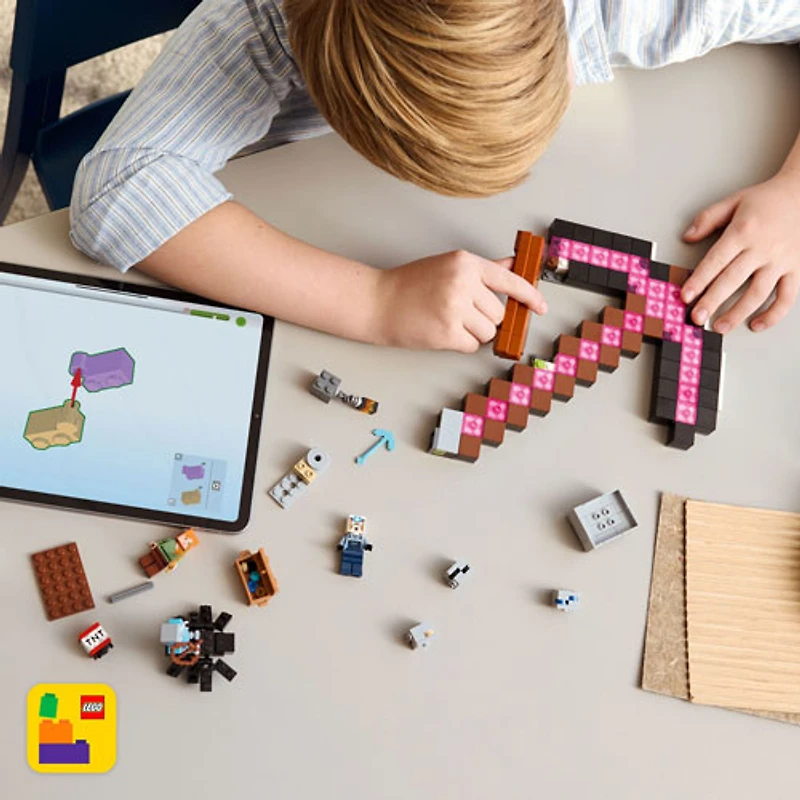 LEGO Minecraft : La mine de la pioche - 530 pièces (21277)