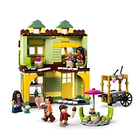 LEGO Harry Potter: Quality Quidditch Supplies & Ice Cream Parlour - 795 Pieces (76452)