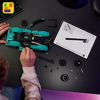LEGO Technic: Aston Martin Valkyrie - 707 Pieces (42208)