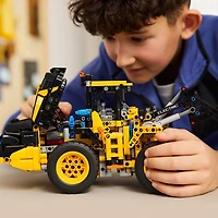 LEGO Technic: Volvo L120 Electric Wheel Loader - 973 Pieces (42209)