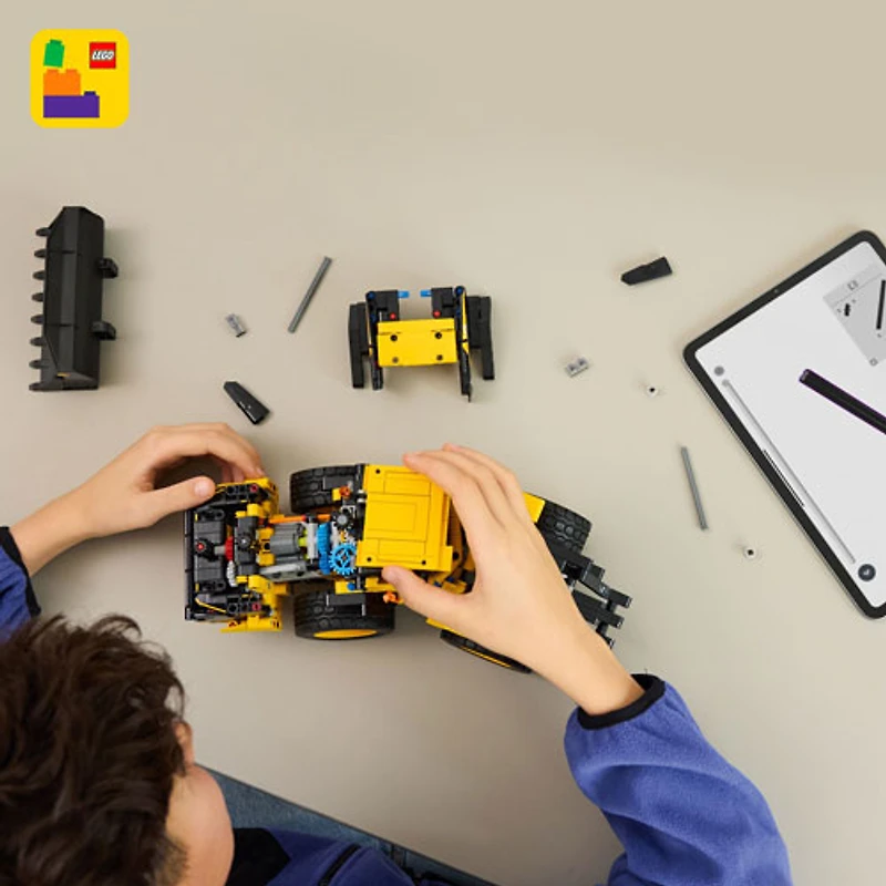 LEGO Technic: Volvo L120 Electric Wheel Loader - 973 Pieces (42209)