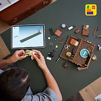 LEGO Wednesday : L'appartement de La Chose - 828 pièces (76785)