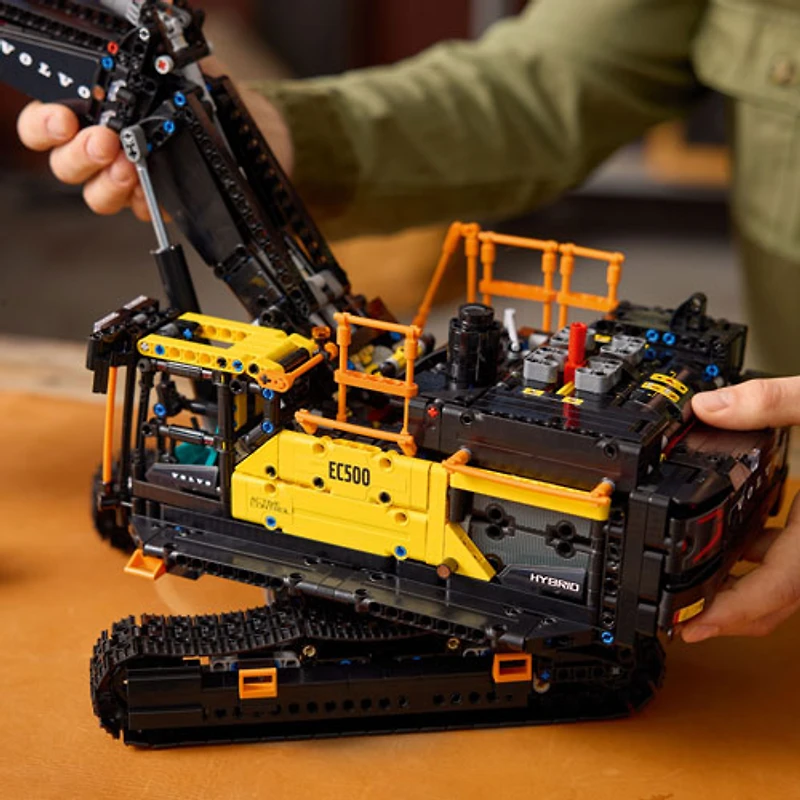 LEGO Technic: Volvo EC500 Hybrid Excavator - 2359 Pieces (42215)