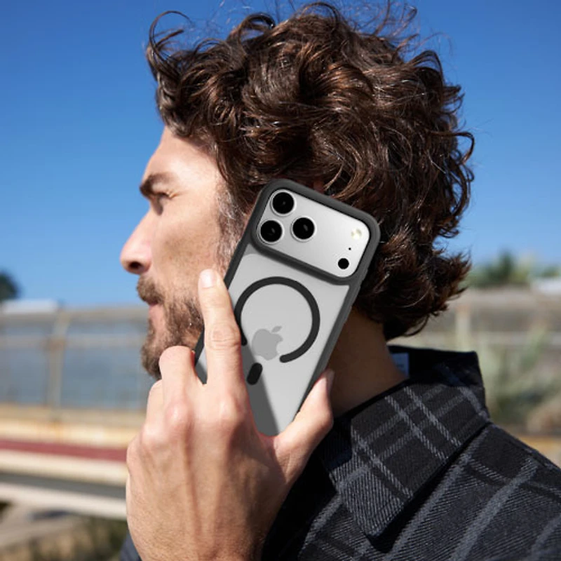 Étui rigide ajusté Velocity d'Incipio avec MagSafe pour iPhone 17 Pro Max - Noir/Transparent