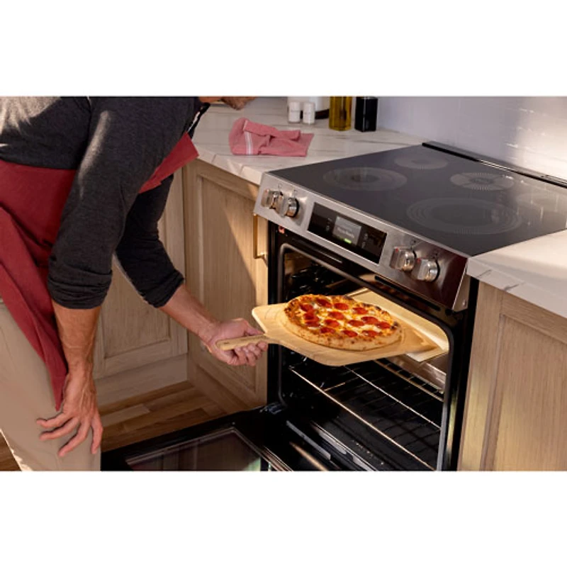 Frigidaire Gallery 30" 6.2 Cu. Ft. 5-Element Electric Range with Stone-Baked Pizza Mode (GCFE307CBF) - Stainless