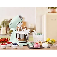 Batteur sur socle à tête inclinable Années 50 de Smeg - 5 pte - 800 W - Vert pastel