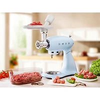 Batteur sur socle à tête inclinable Années 50 de Smeg - 5 pte - 800 W - Bleu