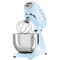 Batteur sur socle à tête inclinable Années 50 de Smeg - 5 pte - 800 W - Bleu