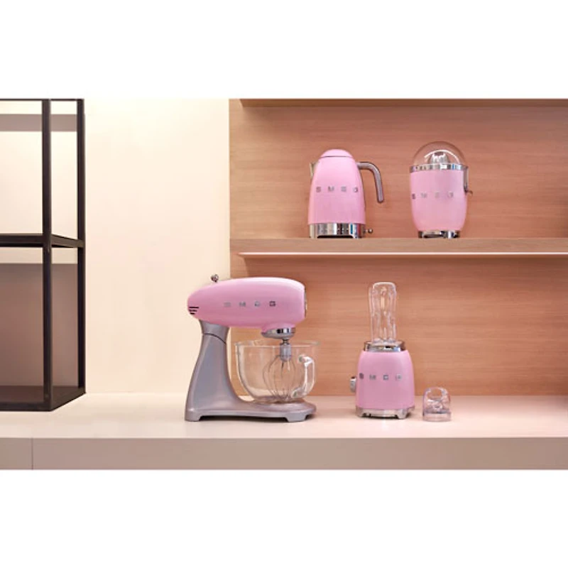 Mousseur à lait Années 50 de Smeg - Rose