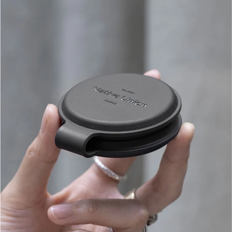 Native Union Voyage 2-in-1 15W Qi2 Wireless Charger - Black