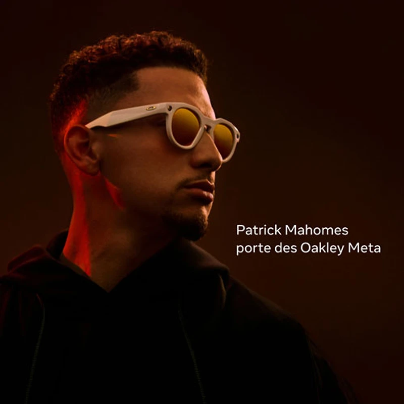 Oakley Meta HSTN Smart Glasses with AI, Photo, Video, Audio & Voice Assistant - Warm Grey/Prizm Ruby